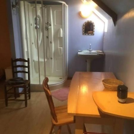 Chambre Chez L'Habitant Rueyres Dış mekan fotoğraf