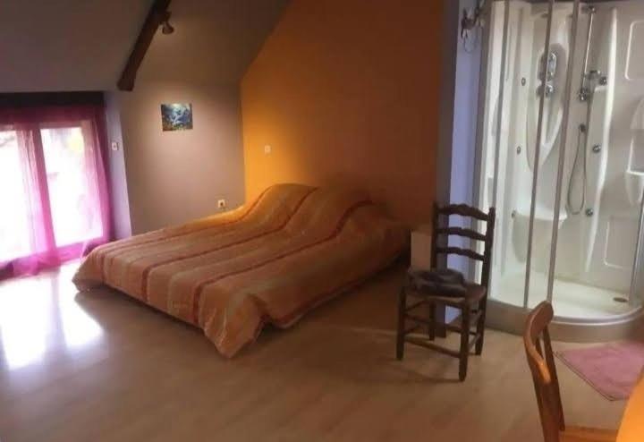 Chambre Chez L'Habitant Rueyres Dış mekan fotoğraf